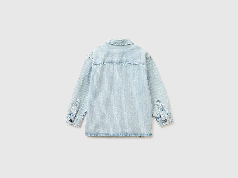 Gestreiftes Jeanshemd
