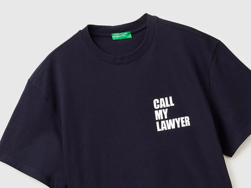 Bedrucktes T-Shirt mit lockerer Passform