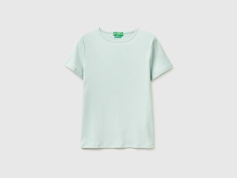 Schmal geschnittenes T-Shirt mit Rundhalsausschnitt