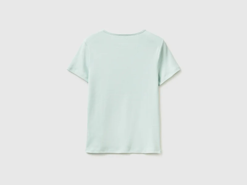 Schmal geschnittenes T-Shirt mit Rundhalsausschnitt