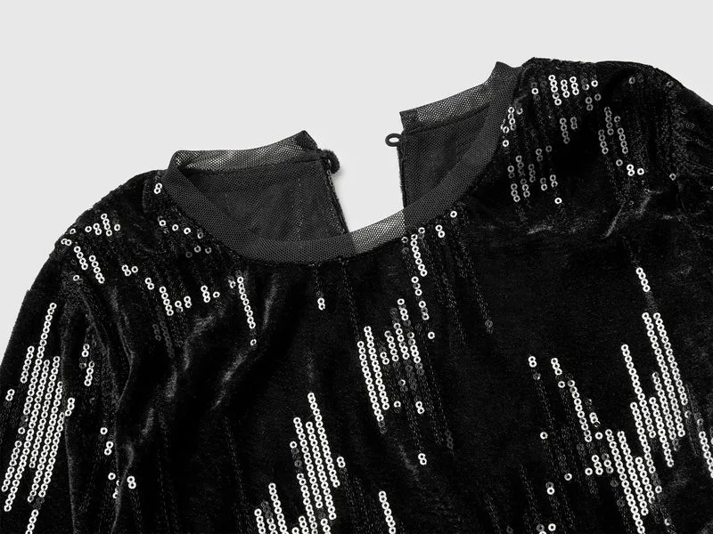 Samtkleid mit Pailletten