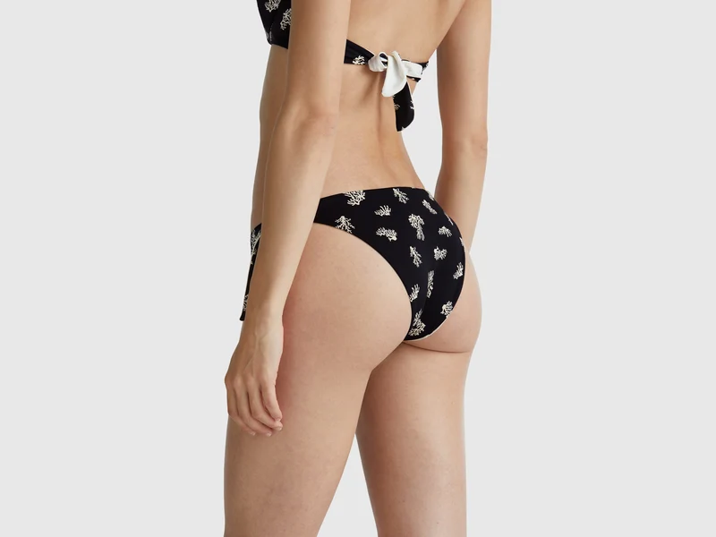 Badeshorts mit Korallenprint
