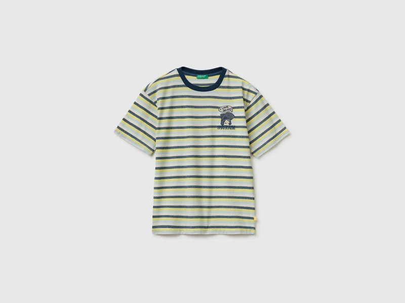 Übergroßes gestreiftes T-Shirt
