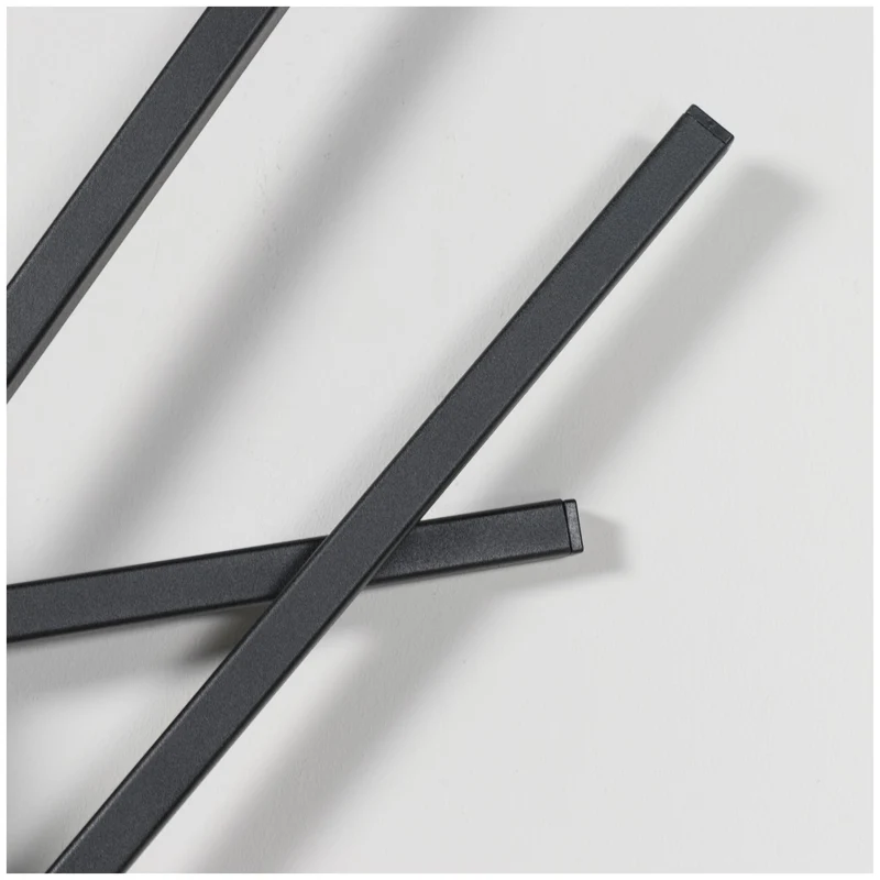 Spinder Garderobe MATCHES Black - Modernes minimalistisches Design