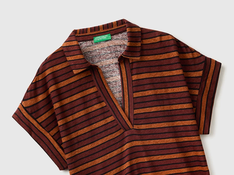 Gestreiftes Polo-Neck-T-Shirt