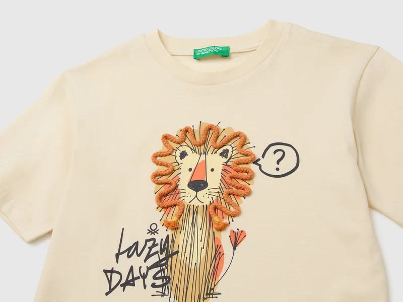 T-Shirt mit Löwenmuster