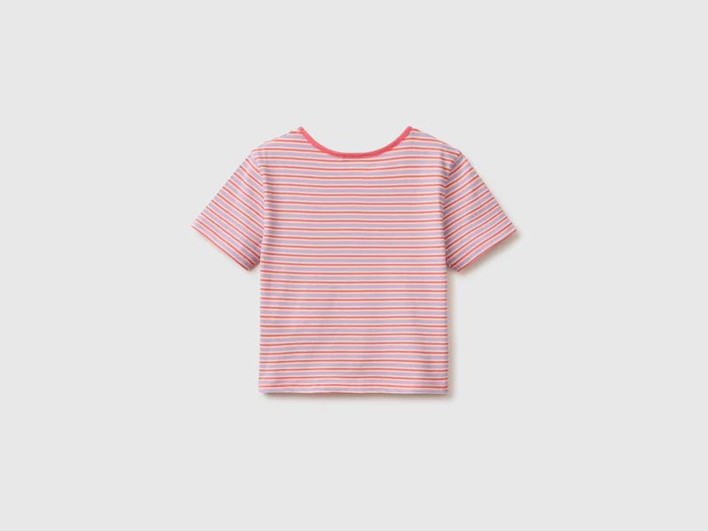 Gestreiftes T-Shirt mit Aufschrift