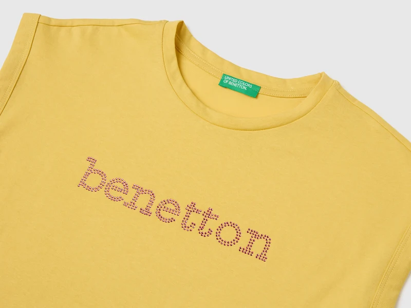 T-Shirt mit Strasssteinen