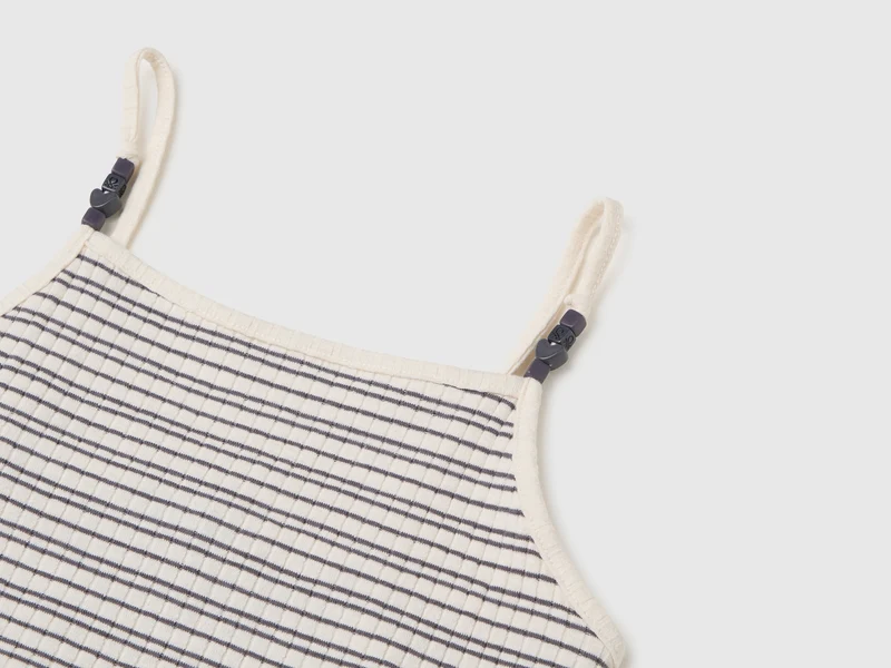 Gestreiftes Tanktop mit Perlen