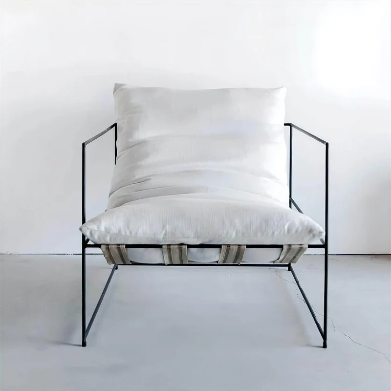 Eleonora Occasional Chair - Modern Accent Furniture for Elegant Living Rooms