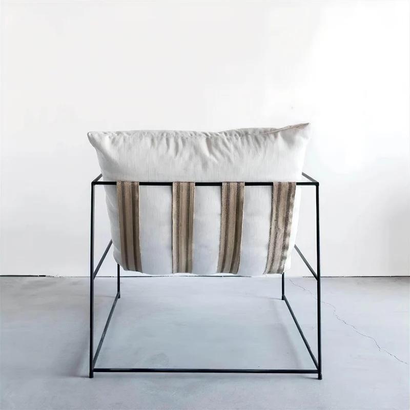 Eleonora Occasional Chair - Modern Accent Furniture for Elegant Living Rooms
