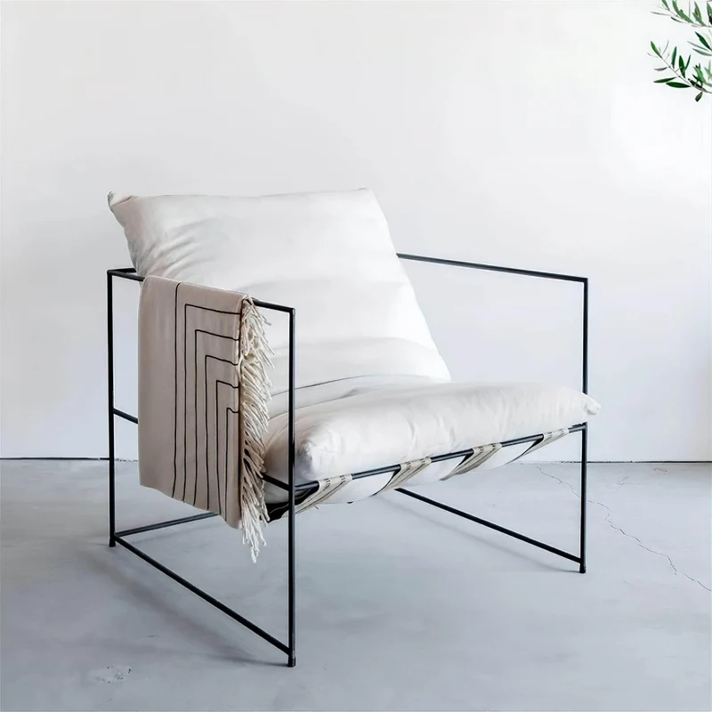 Eleonora Occasional Chair - Modern Accent Furniture for Elegant Living Rooms
