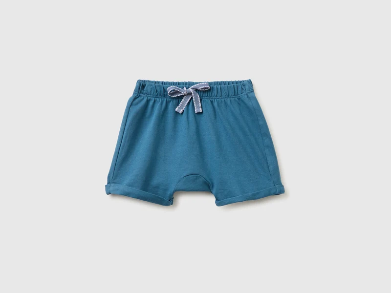 Shorts mit Tierstickerei