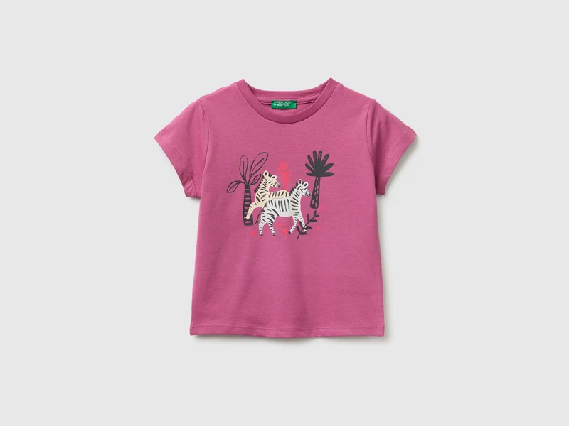 Normal geschnittenes T-Shirt mit Aufdruck
