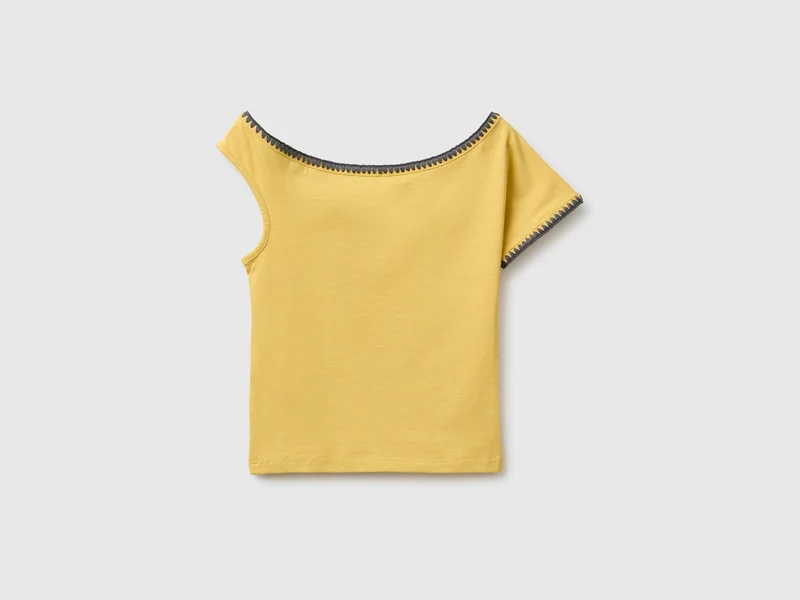 Asymmetrisches Oberteil