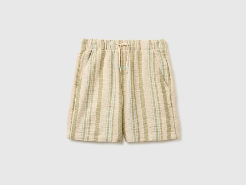 Gestreifte Bermudashorts