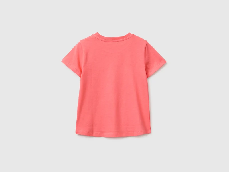 T-Shirt mit Aufdruck und Stickerei