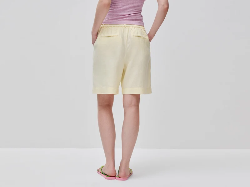 Bermuda-Shorts aus reinem Leinen
