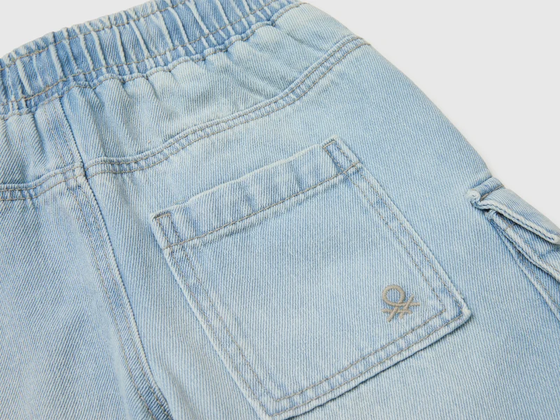 Jeans-Bermudas mit Taschen