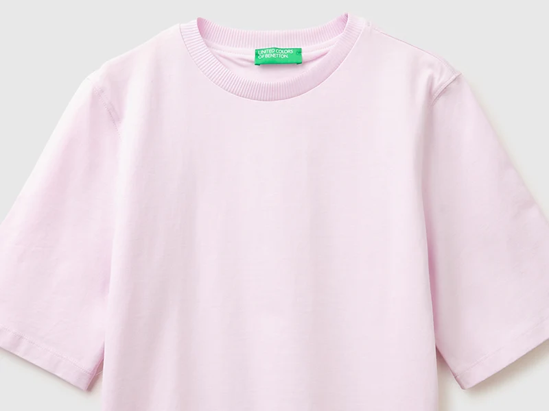 Kastenförmig geschnittenes T-Shirt aus 100 % Baumwolle