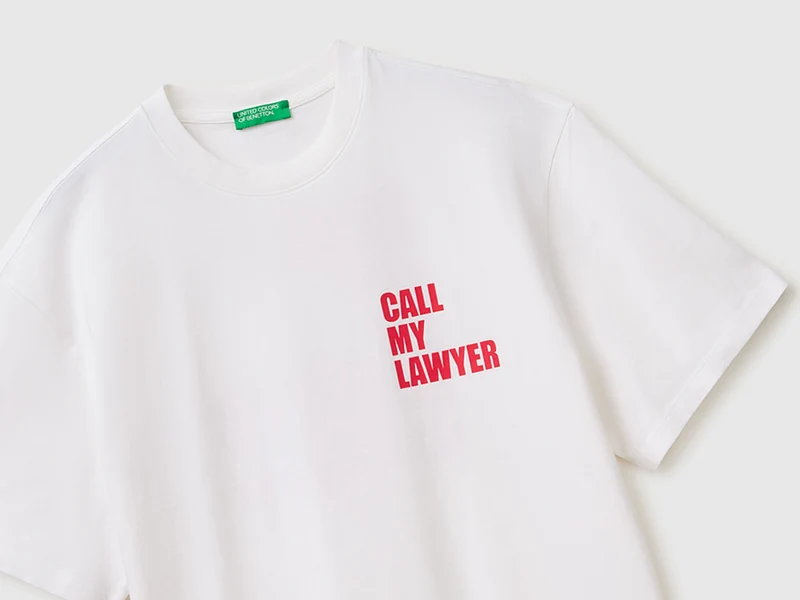 Bedrucktes T-Shirt mit lockerer Passform