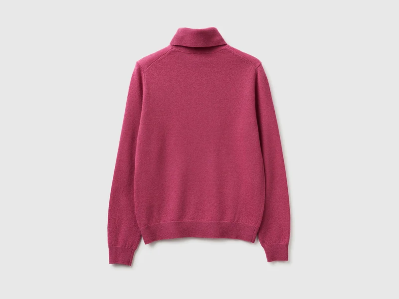 Pflaumenfarbener Rollkragenpullover aus reiner Merinowolle