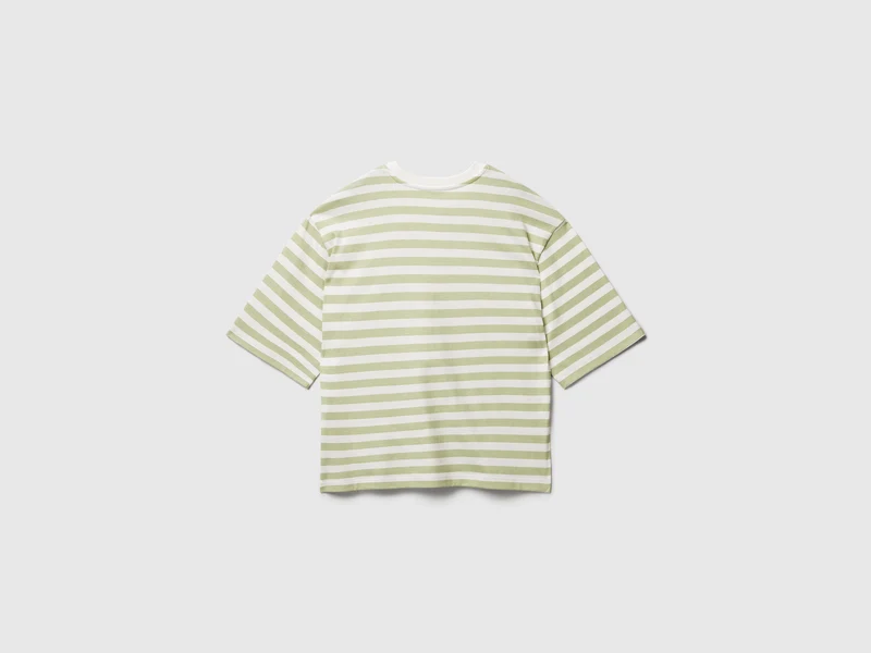 Übergroßes gestreiftes T-Shirt