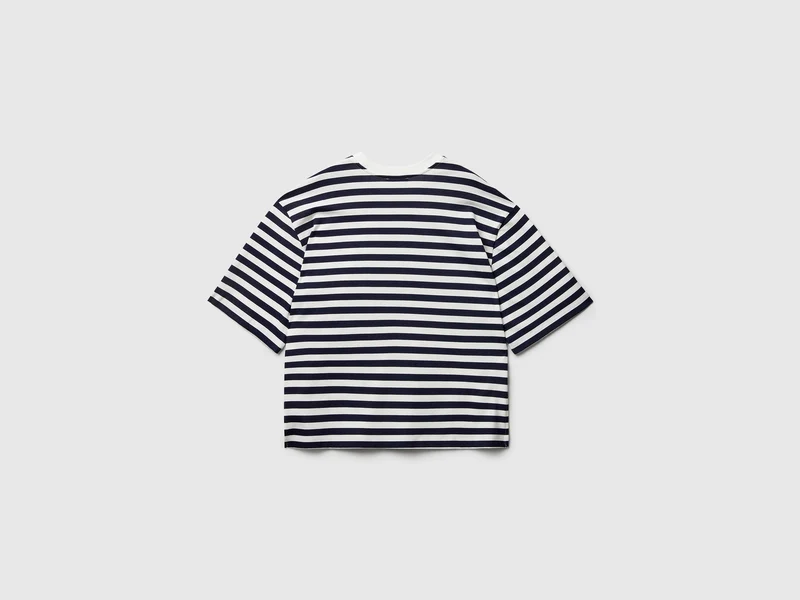 Übergroßes gestreiftes T-Shirt
