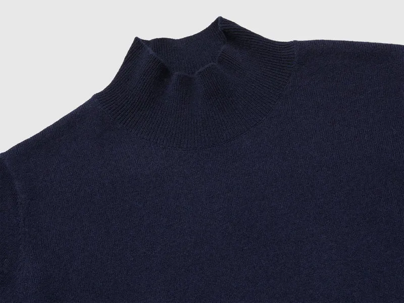 Kurzärmeliger Rollkragenpullover