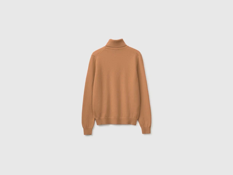 Kamelfarbener Rollkragenpullover aus reiner Merinowolle