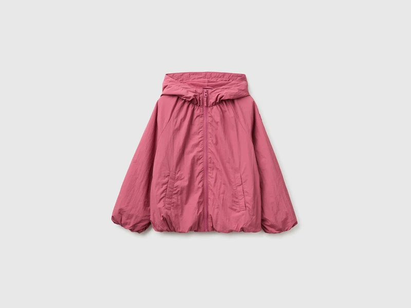 Übergroße Nylonjacke