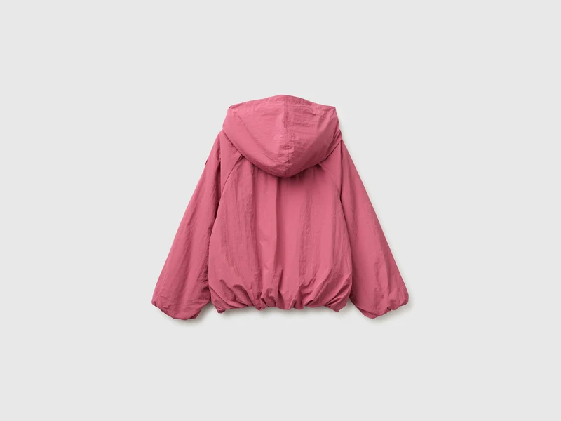 Übergroße Nylonjacke
