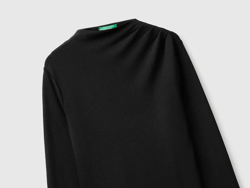 T-Shirt mit Raffungen