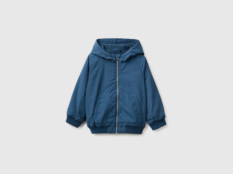 Nylonjacke mit Kapuze