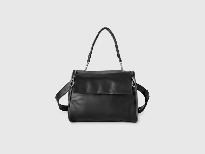 Tasche mit gewebtem Henkel