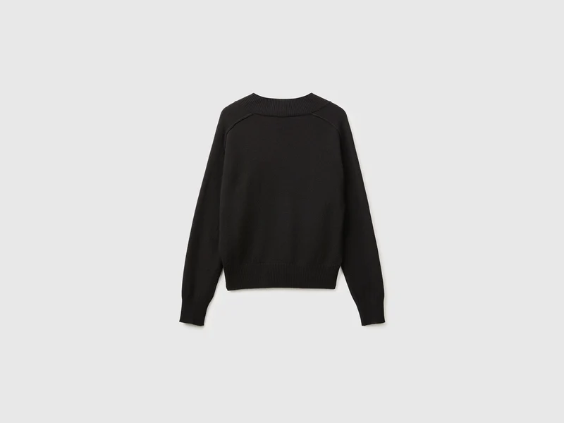 Weicher V-Ausschnitt-Pullover