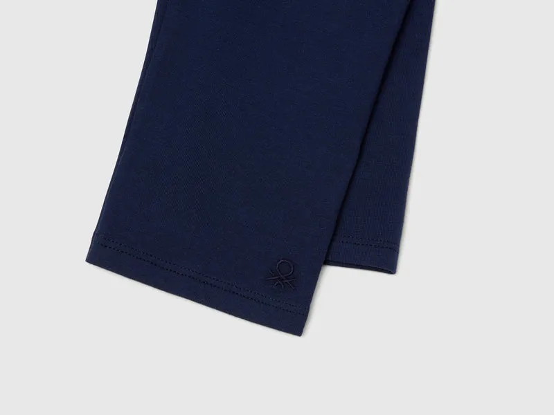 Knielange Leggings aus Stretch-Baumwolle