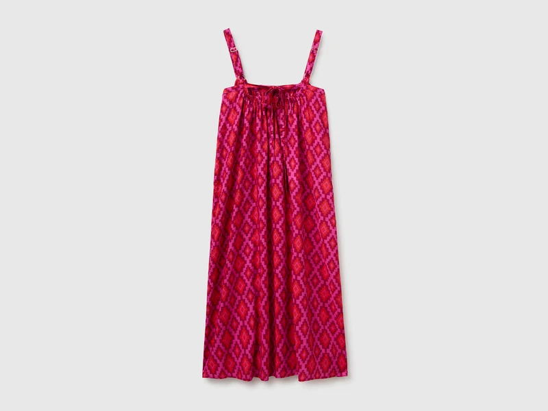Langes Kleid mit Ethno-Print