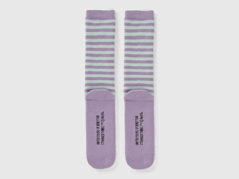 Gestreifte Socken Stranger Things