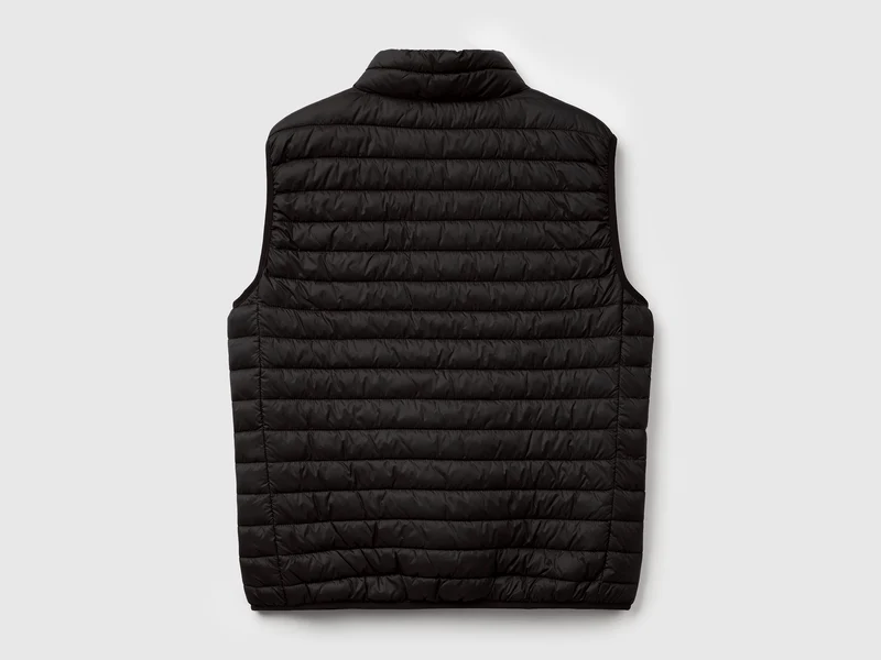 Gefütterte ärmellose Jacke mit normaler Passform