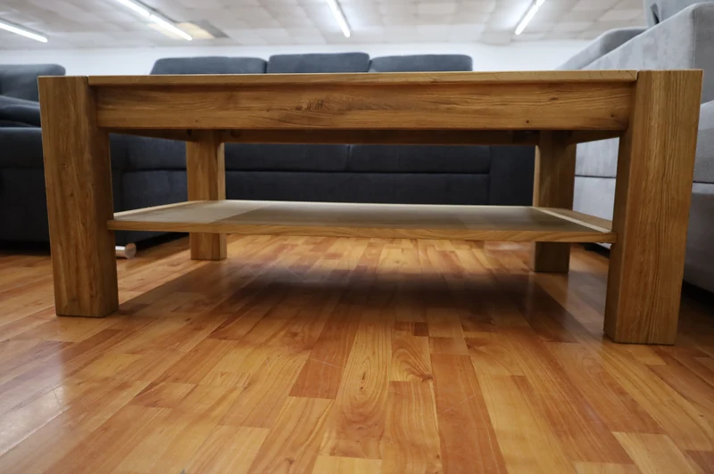 Couchtisch -> Massivholz Eiche -> zusätzliche Ablagefläche