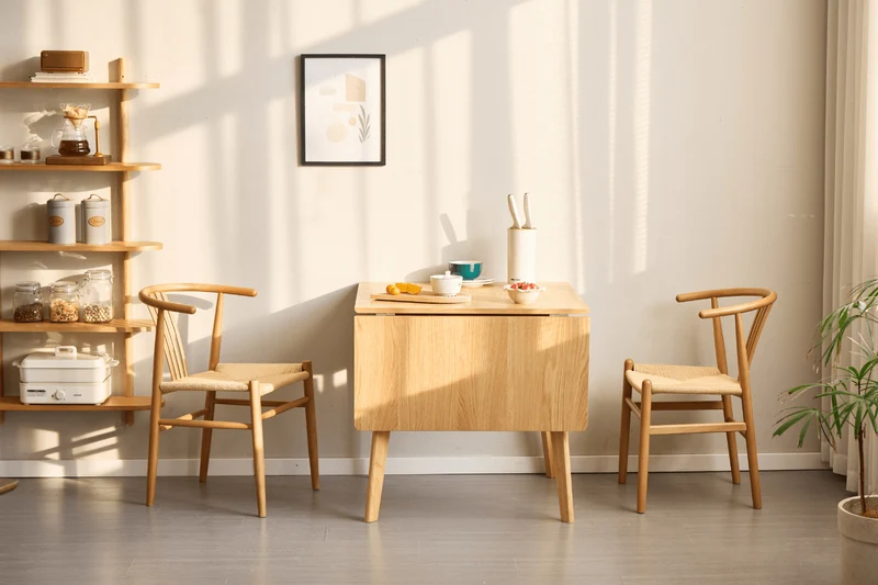 Ezra - Klapptisch aus Eiche mit Verlängerungsplatten aus lackiertem Eichenfurnier - 80/120 x 80 cm