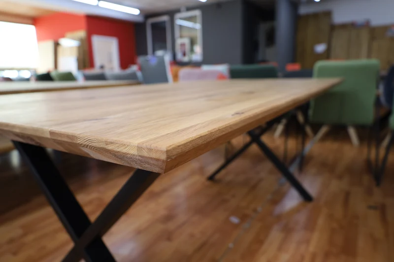 Esstisch Tisch+ Massivholz Eiche+ Schweizer Kante 200x100cm