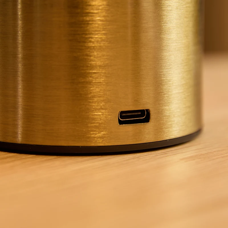 Elvis Tischlampe LED Gold
