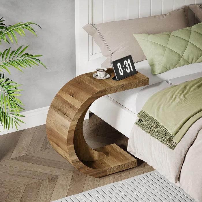 C-förmiger Holz-Beistelltisch für Couch & Sofa