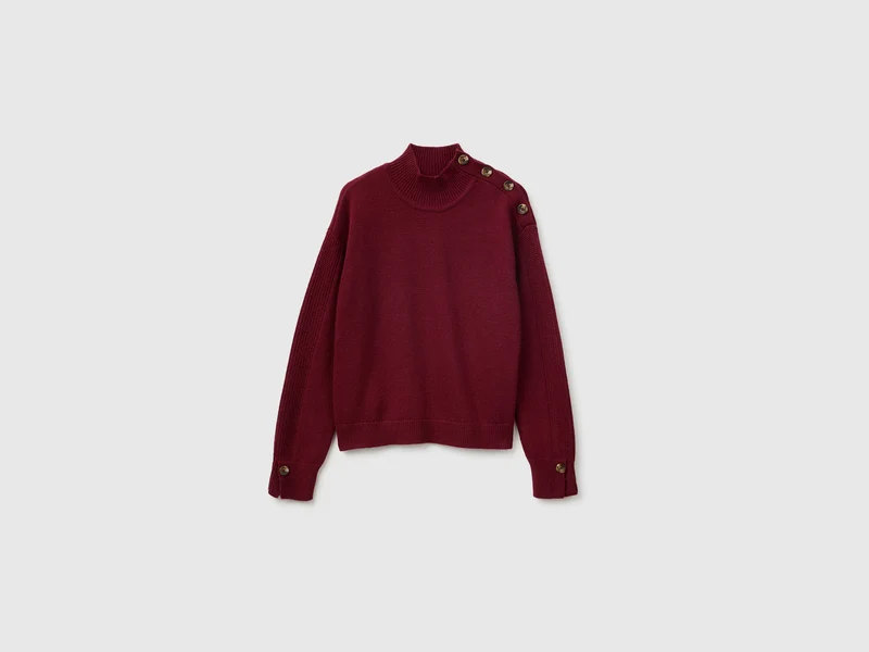 Pullover mit Knöpfen an der Schulter