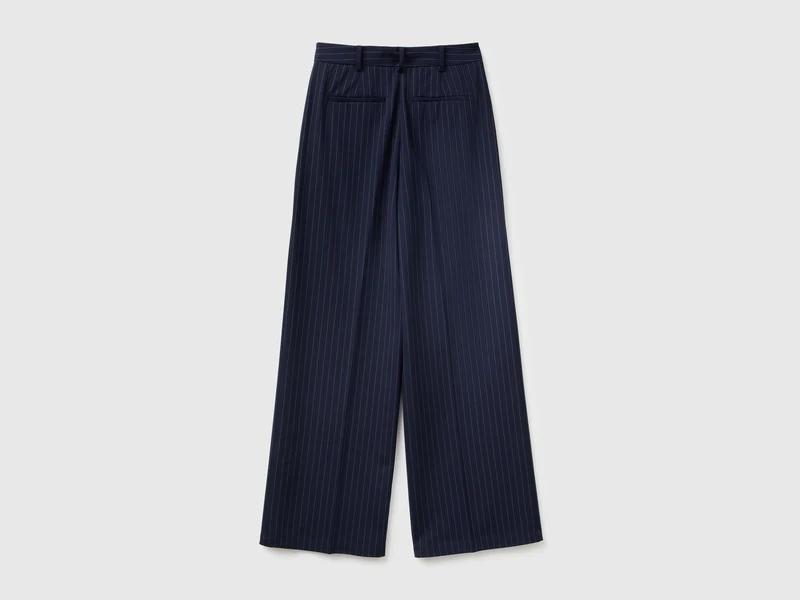Weite Nadelstreifenhose