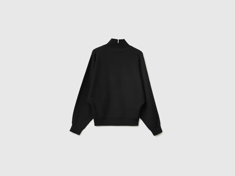 Pullover mit hohem Kragen und Fledermausärmeln
