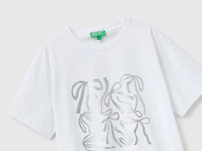 Übergroßes T-Shirt mit Aufdruck