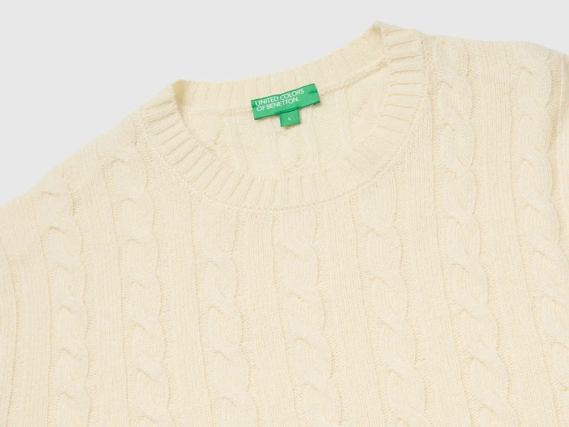 Rundhals-Pullover mit Zopfmuster aus Wolle-Mischgewebe